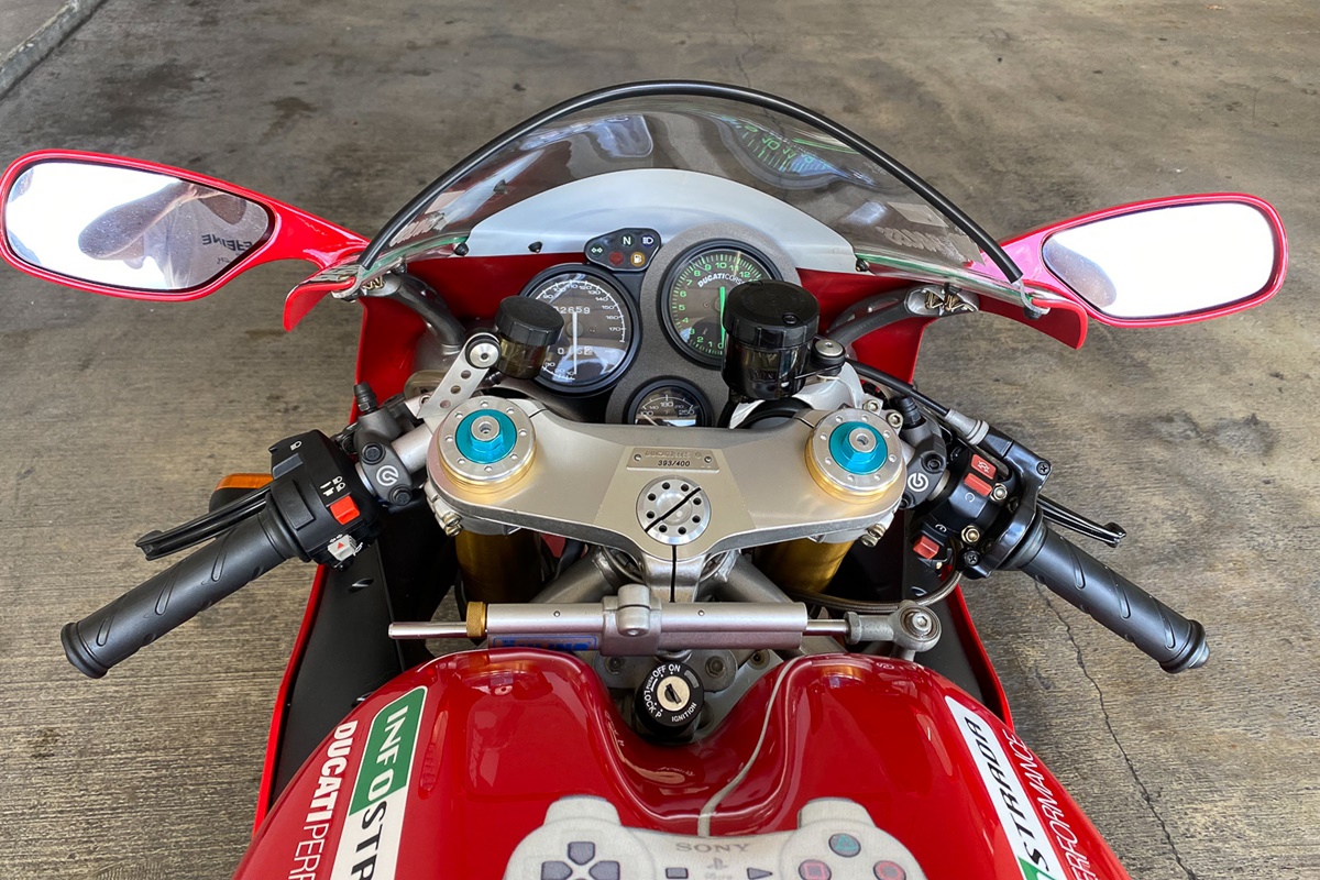 Ducati 998S 2002 Troy Bayliss #393
