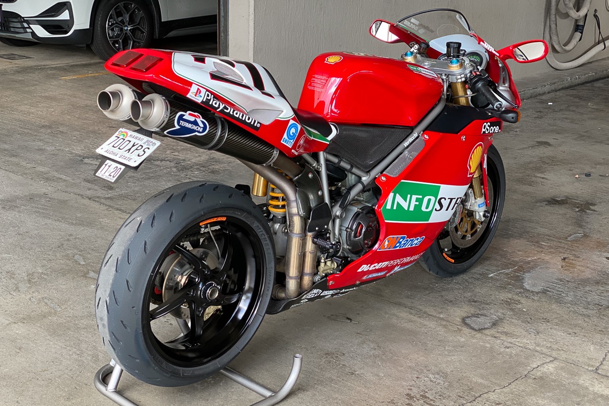 Ducati 998S 2002 Troy Bayliss #393