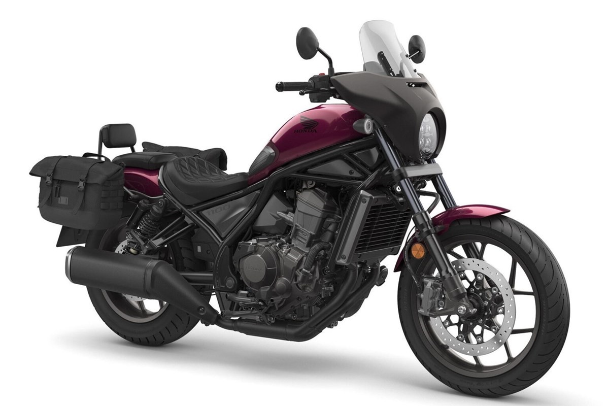 Nueva versión tourer 2023 de la Honda CMX1100 Rebel