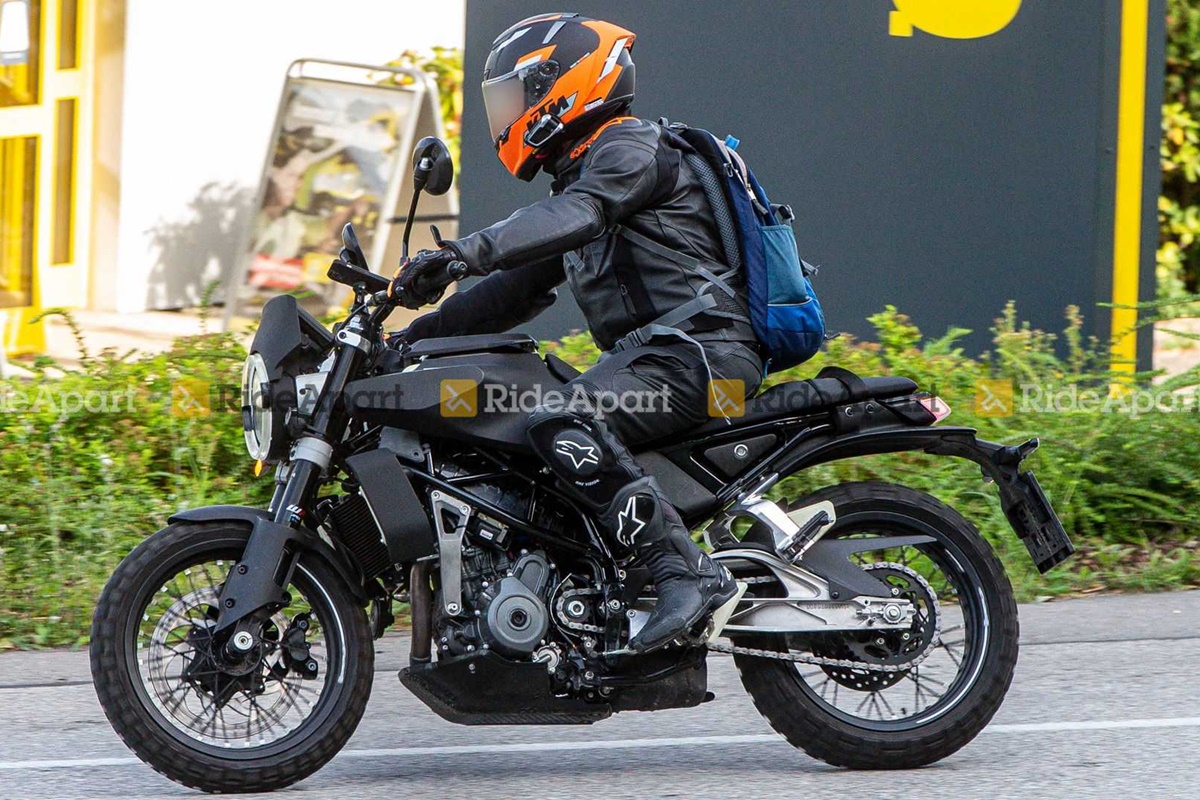 Fotografías espía de la Husqvarna Svartpilen 125 2023