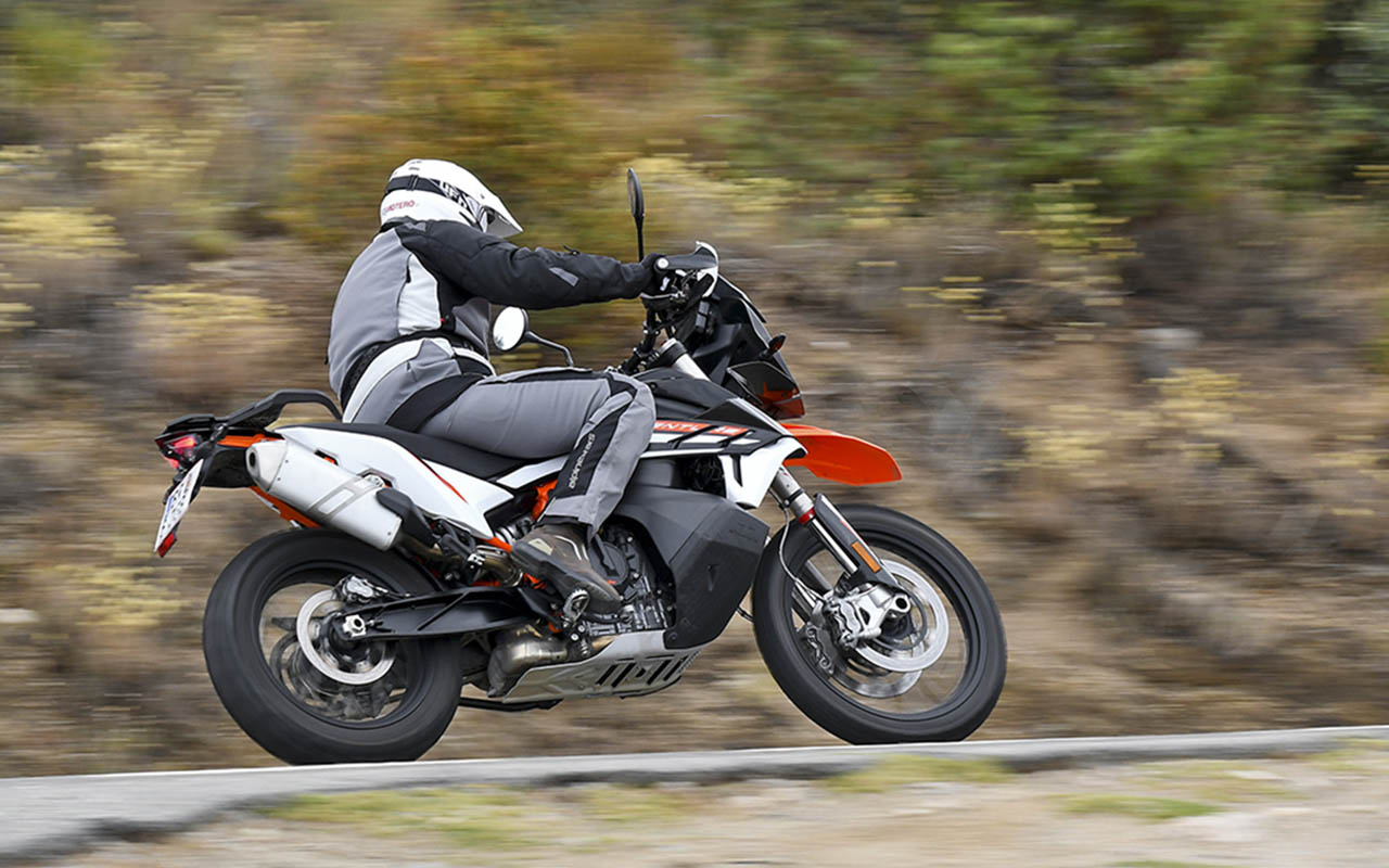 ktm_890_adventure_r_2022_11