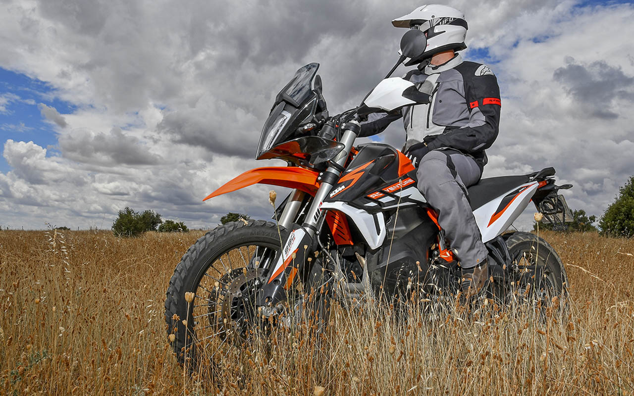 ktm_890_adventure_r_2022_17
