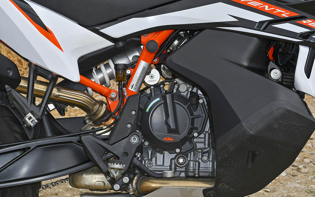 ktm_890_adventure_r_2022_20