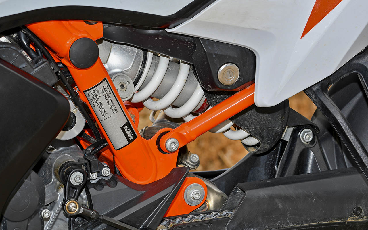 ktm_890_adventure_r_2022_28