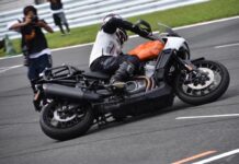 Exhibición Harley-Davidson en Japón