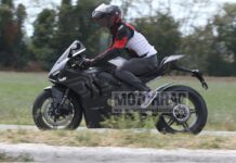 Vista lateral de la posible Ducati V4 R