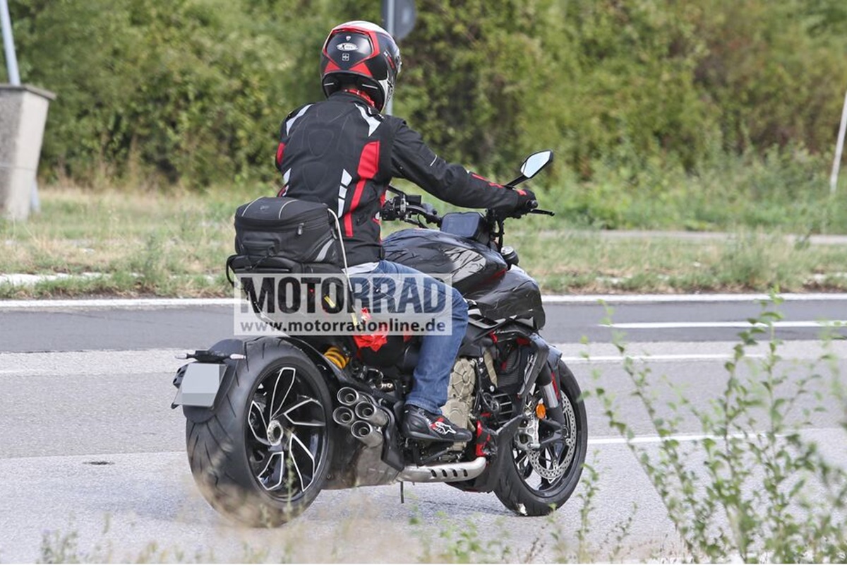 Fotos espía de la futura Ducati Diavel V4