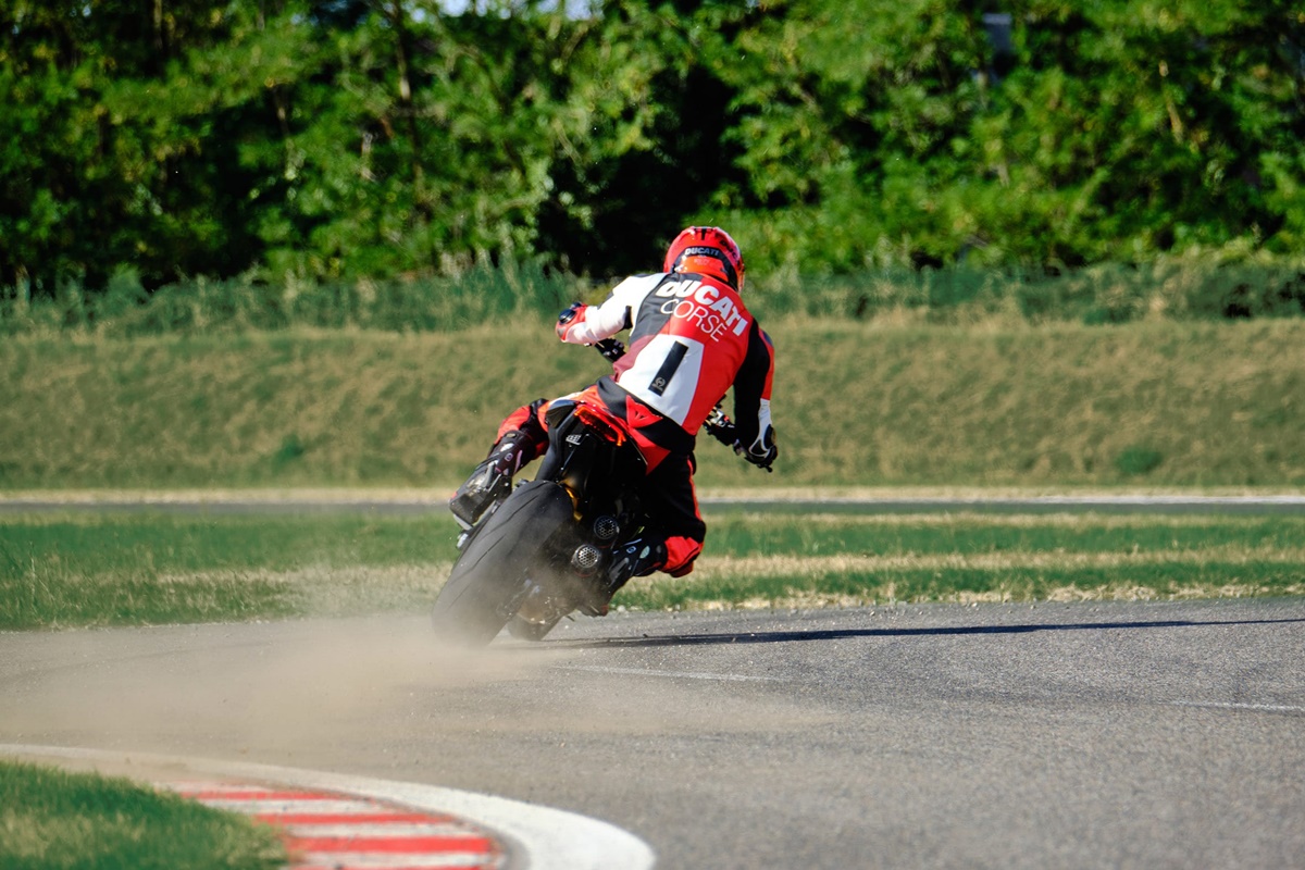 Nueva Ducati Monster SP 2023