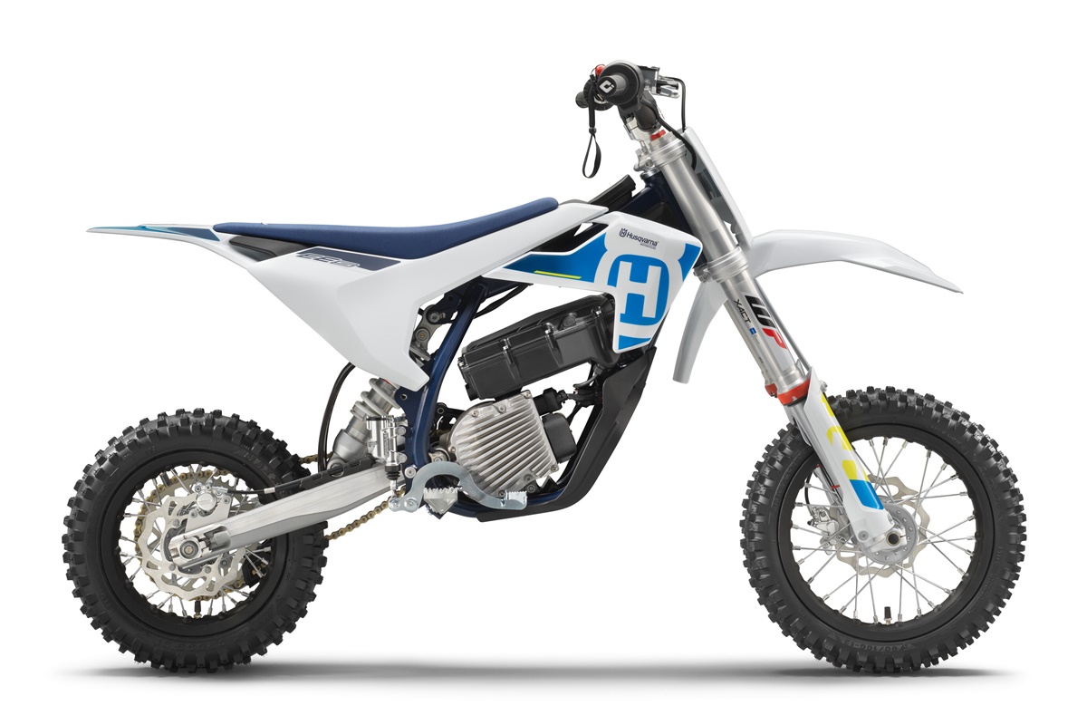 Gama de Husqvarna de minimotos eléctricas 2023