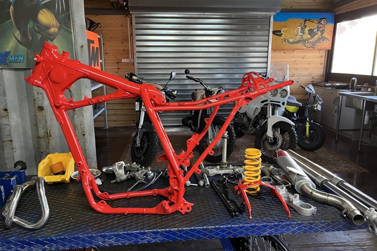 Honda XR600R 1997 Restomod