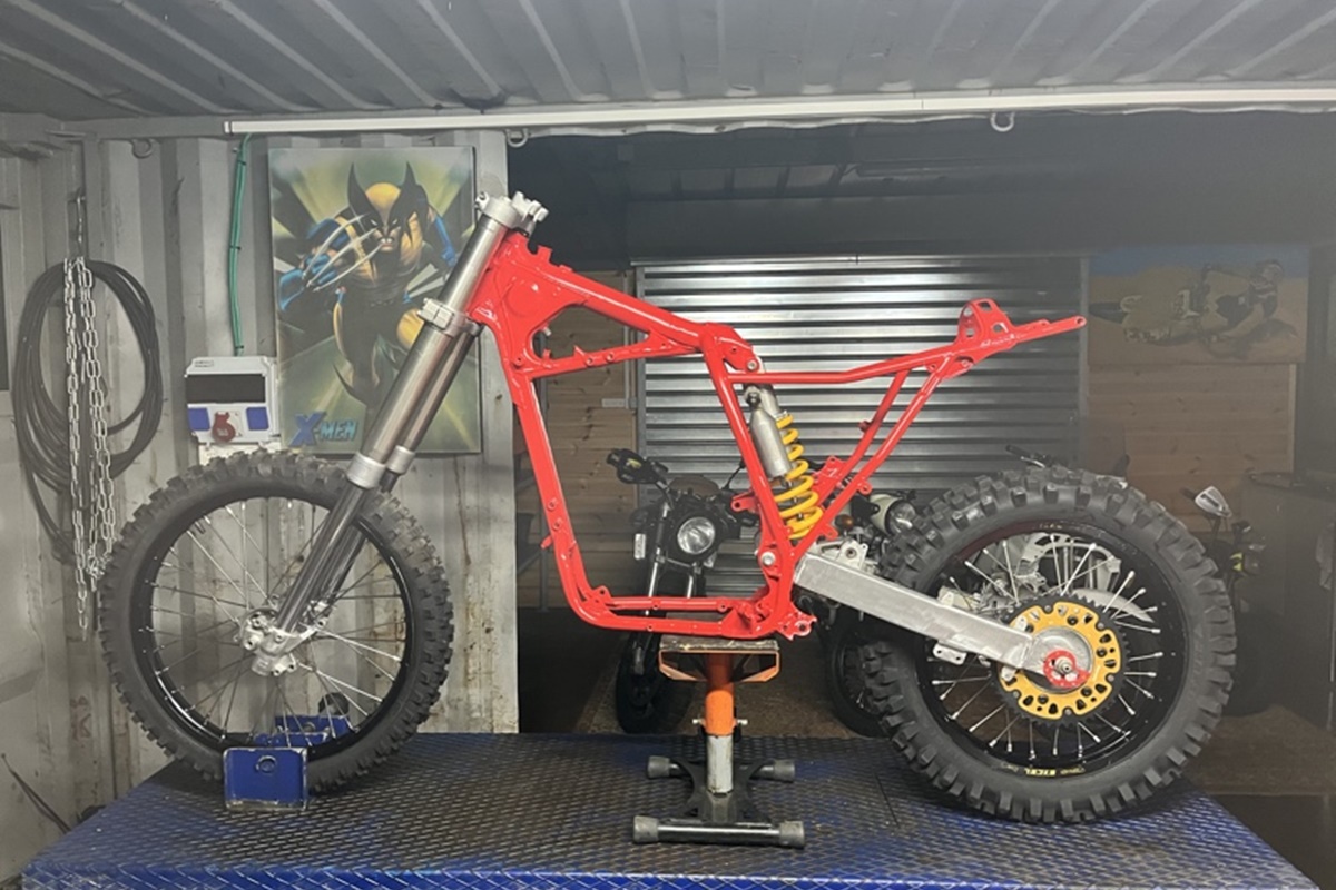 Honda XR600R 1997 Restomod