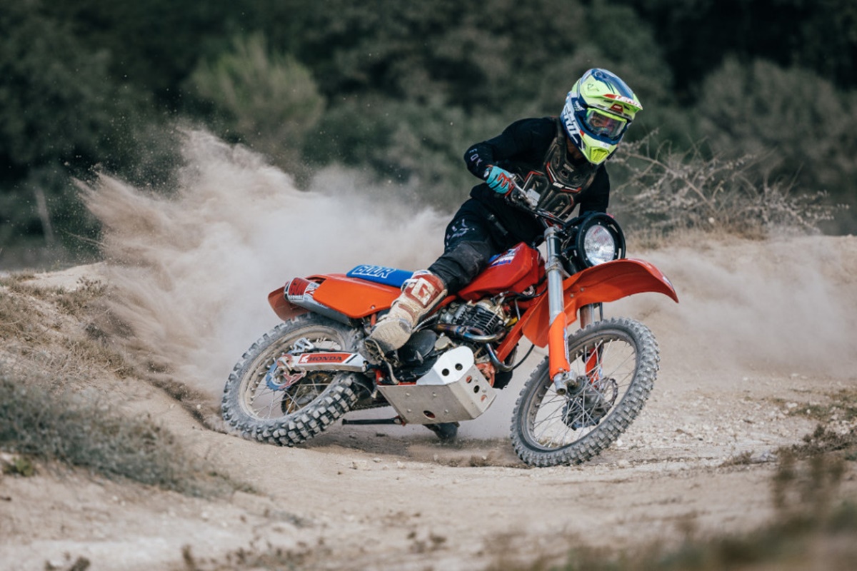 Honda XR600R 1997 Restomod