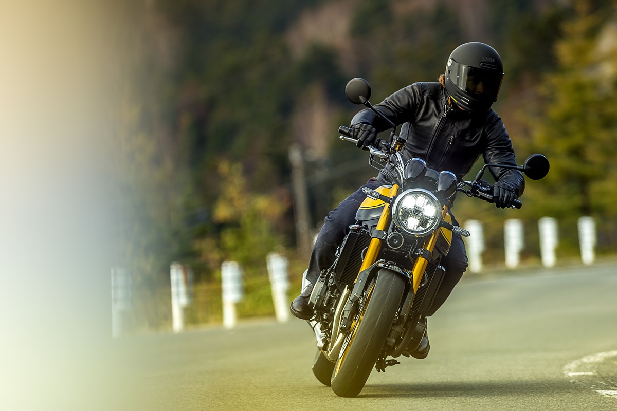 Kawasaki Z900RS SE 2023