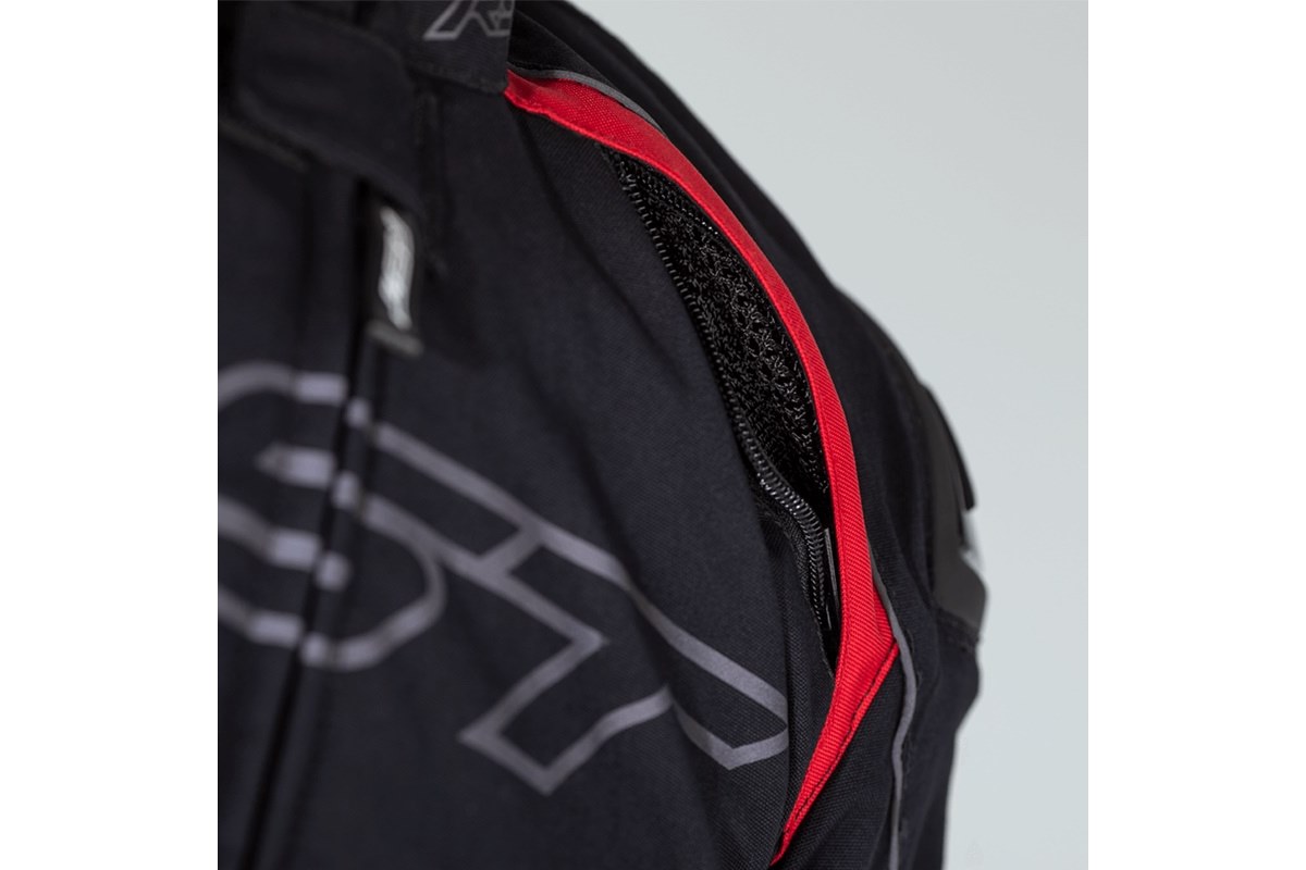 Nueva chaqueta RST Sabre