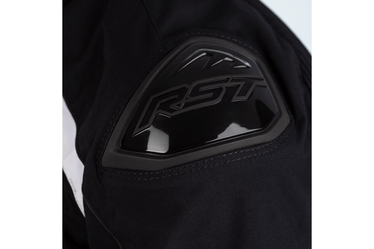 Nueva chaqueta RST Sabre