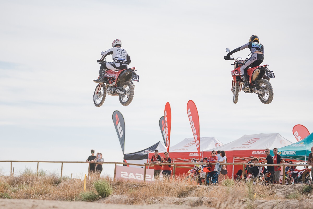 45825_united_in_dirt_tour_spain_2022