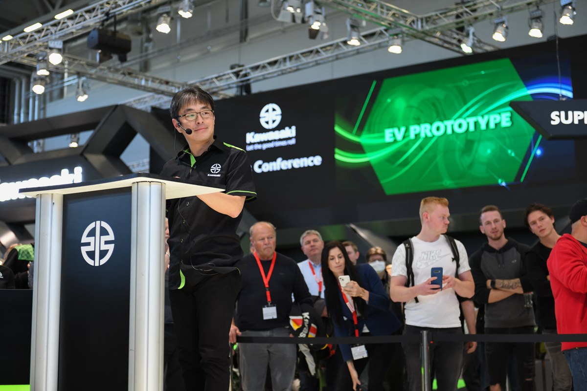 Presentación en Intermot del nuevo prototipo eléctrico EV de Kawasaki