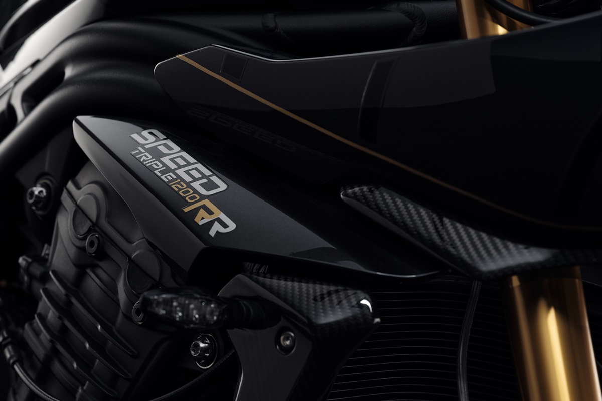 Triumph Speed Triple 1200 RR James Bond Edition