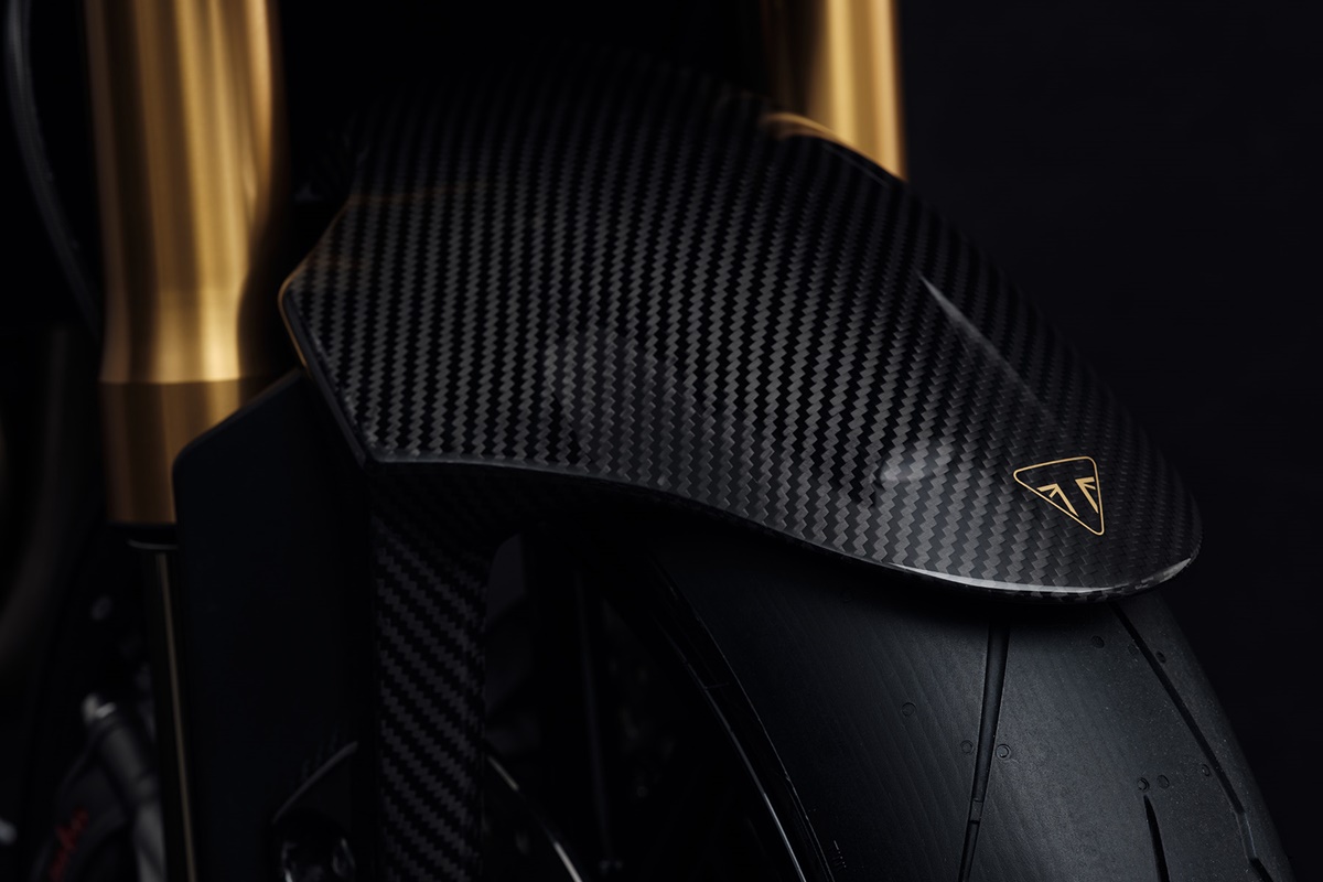 Triumph Speed Triple 1200 RR James Bond Edition