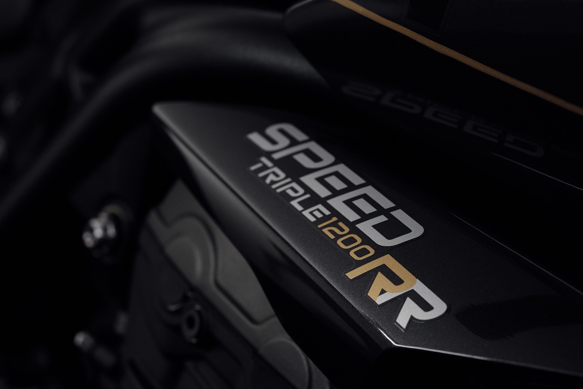 Triumph Speed Triple 1200 RR James Bond Edition