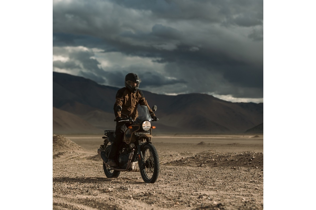 Royal Enfield Himalayan 2023 en acción