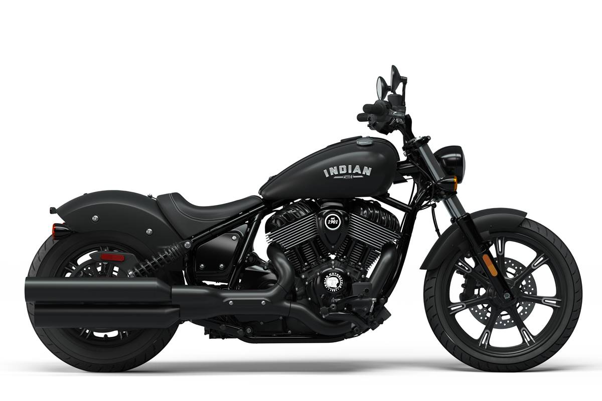 2023-ind-chiefdarkhorse-us-blacksmoke-cgi-rightprofile-n23dmdbhah0056