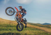 KTM 690 ENDURO R en acción