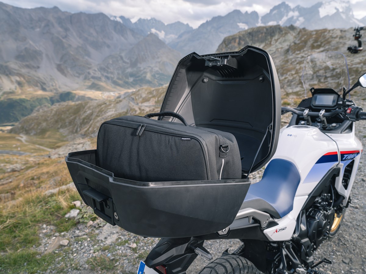 Honda XL750 Transalp 2023 en detalle