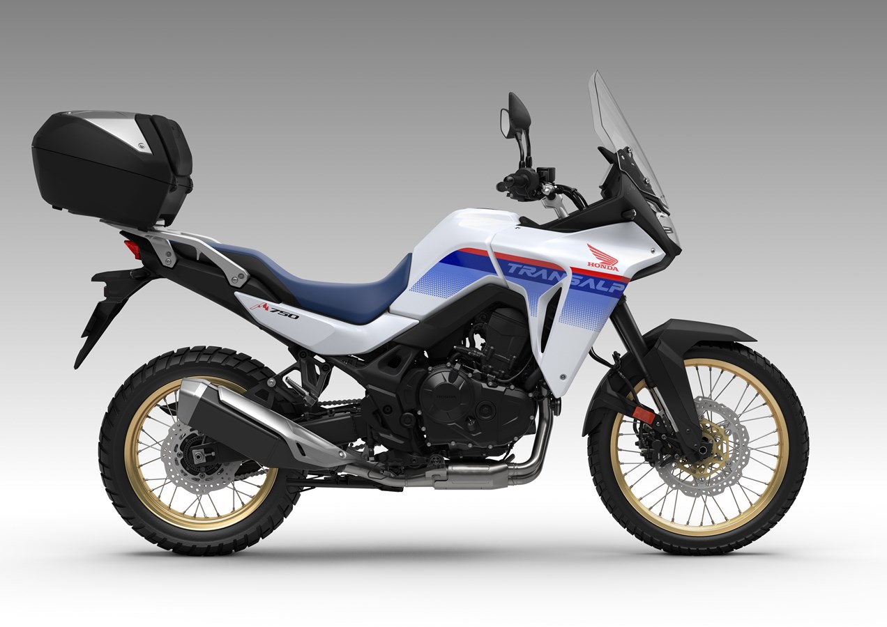 Honda XL750 Transalp 2023 en estático