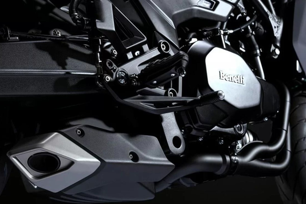 benelli-tnt-500-2023-motor