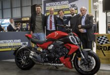 Ducati Diavel V4 en EICMA 2022