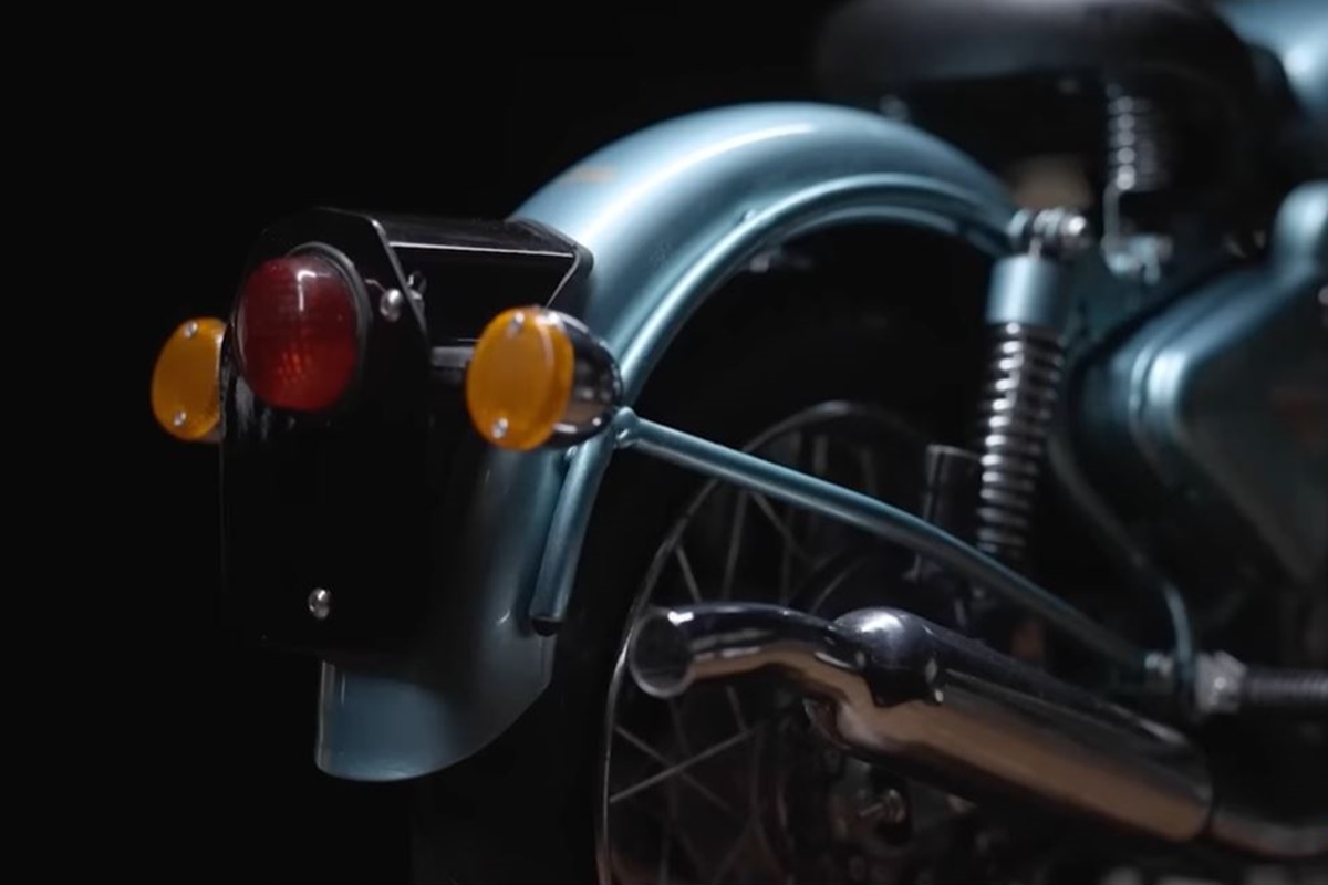 Royal Enfield Classic a escala 1:3 en detalle