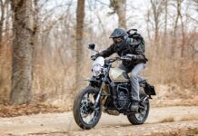 Brixton Crossfire 500 en acción