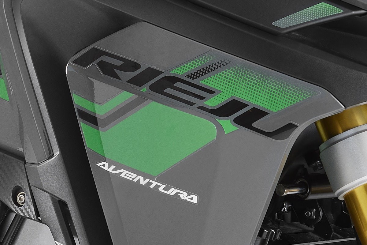 rieju-aventura-legend-crop_6