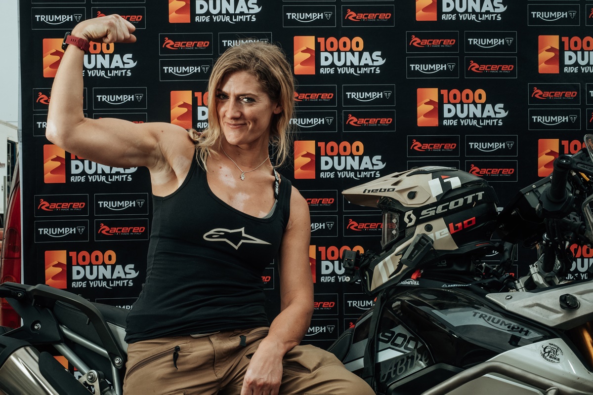 Participación de Triumph en el 1000 Dunas 2022