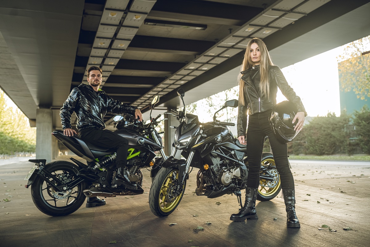 QJMotor SRK 400 2023