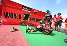 Alvaro Bautista celebrando su mundial de WSBK