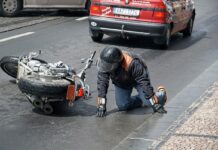 bordillo_moto_caida