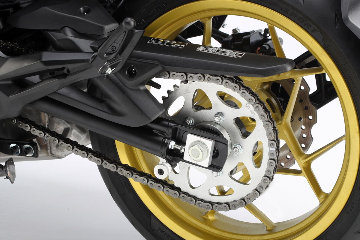 QJMotor SRK 400 2023 en detalle