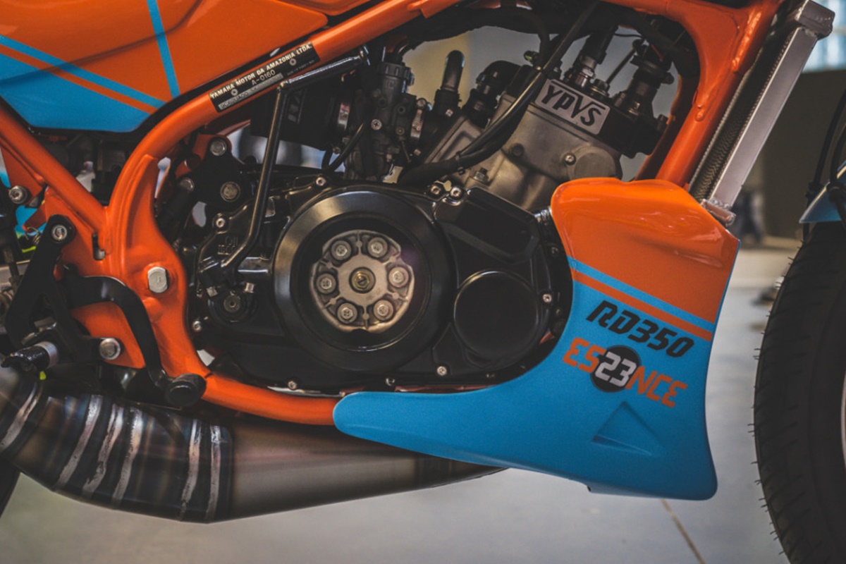 Yamaha RD350 #BOLT23 en detalle