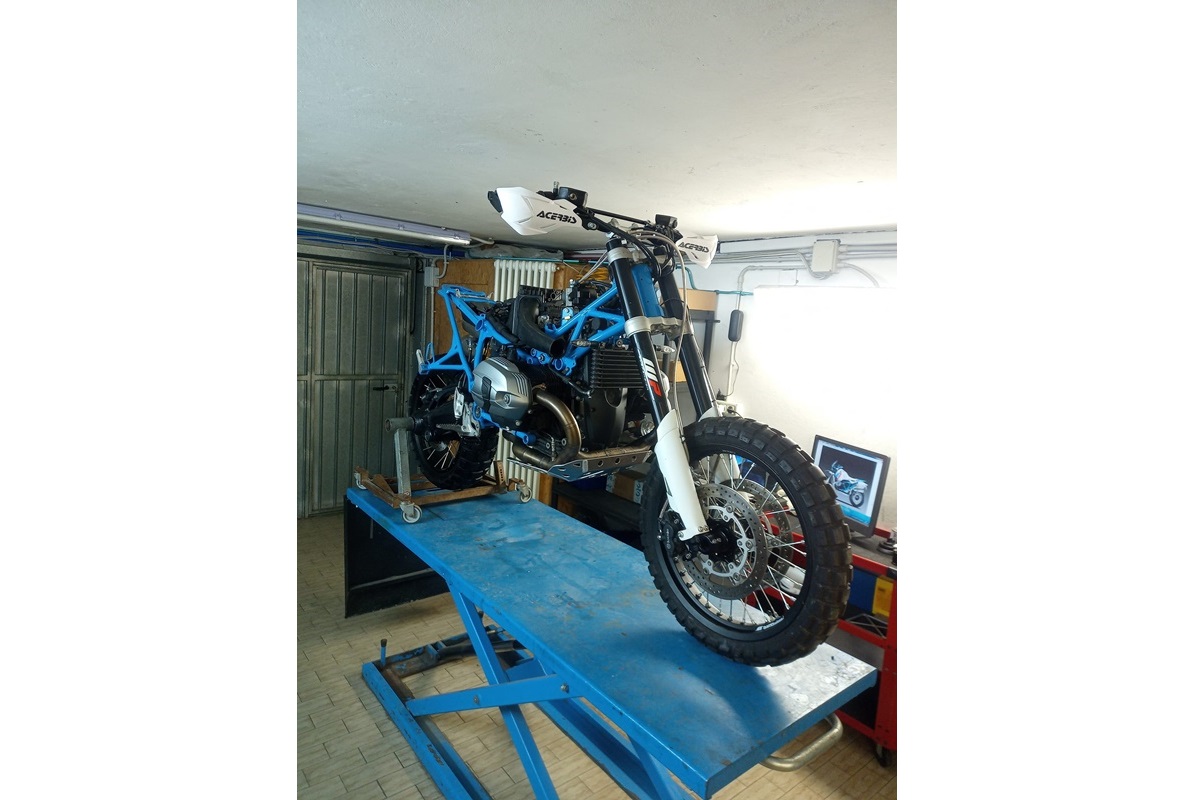 BMW Baja 1200 by Gessi Corse