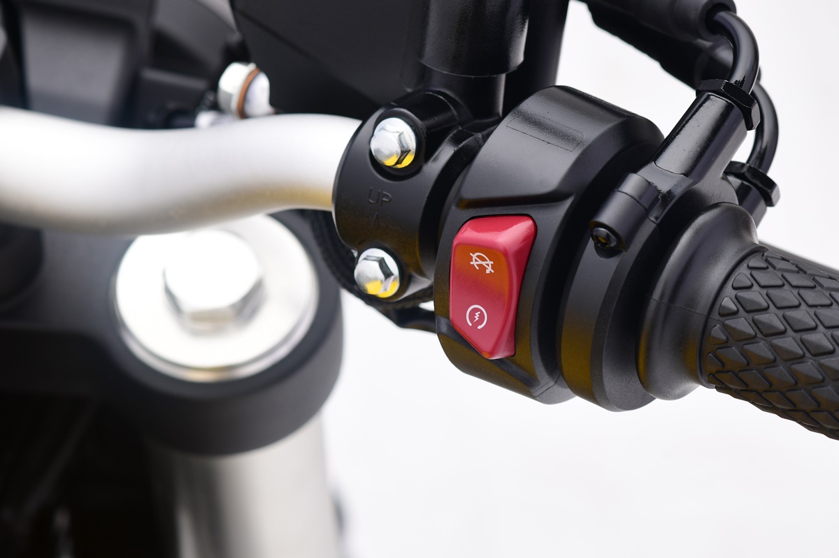 Voge 350 AC en detalle