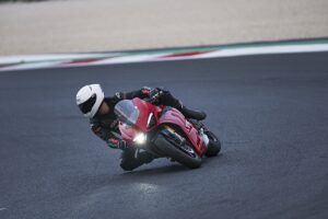 Pirelli Diablo Supercorsa SC V4 en acción