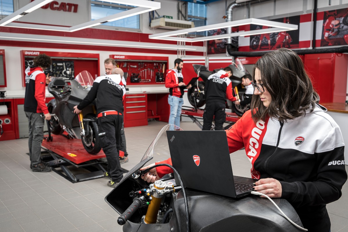 ducati_motoe_sop_02_uc472801_high