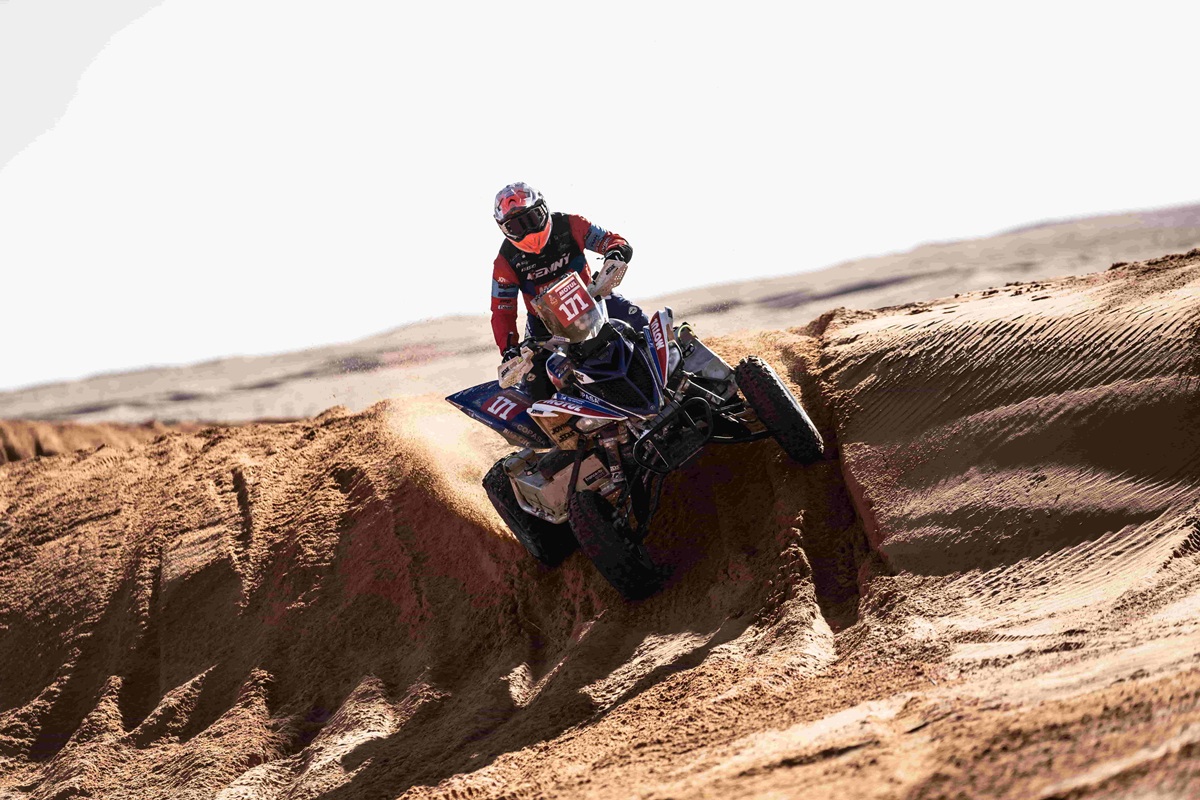 Dani Vilá en acción en el Dakar 2023