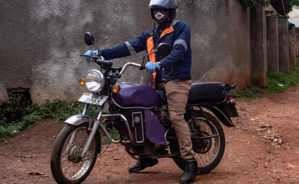 Mototaxista en Uganda