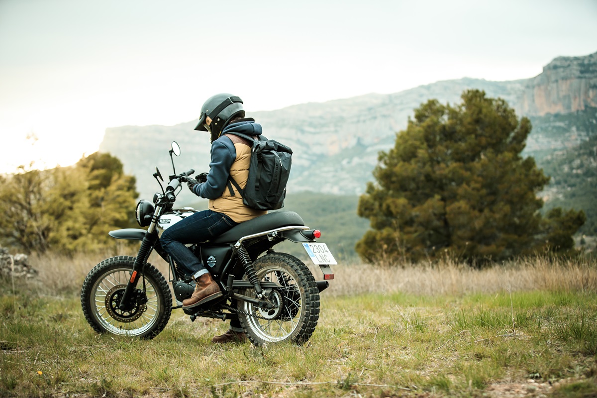 Brixton Felsberg 125 XC en acción