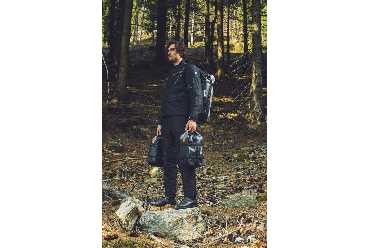 Linea de bolsas Kappa K'Rugged en acción