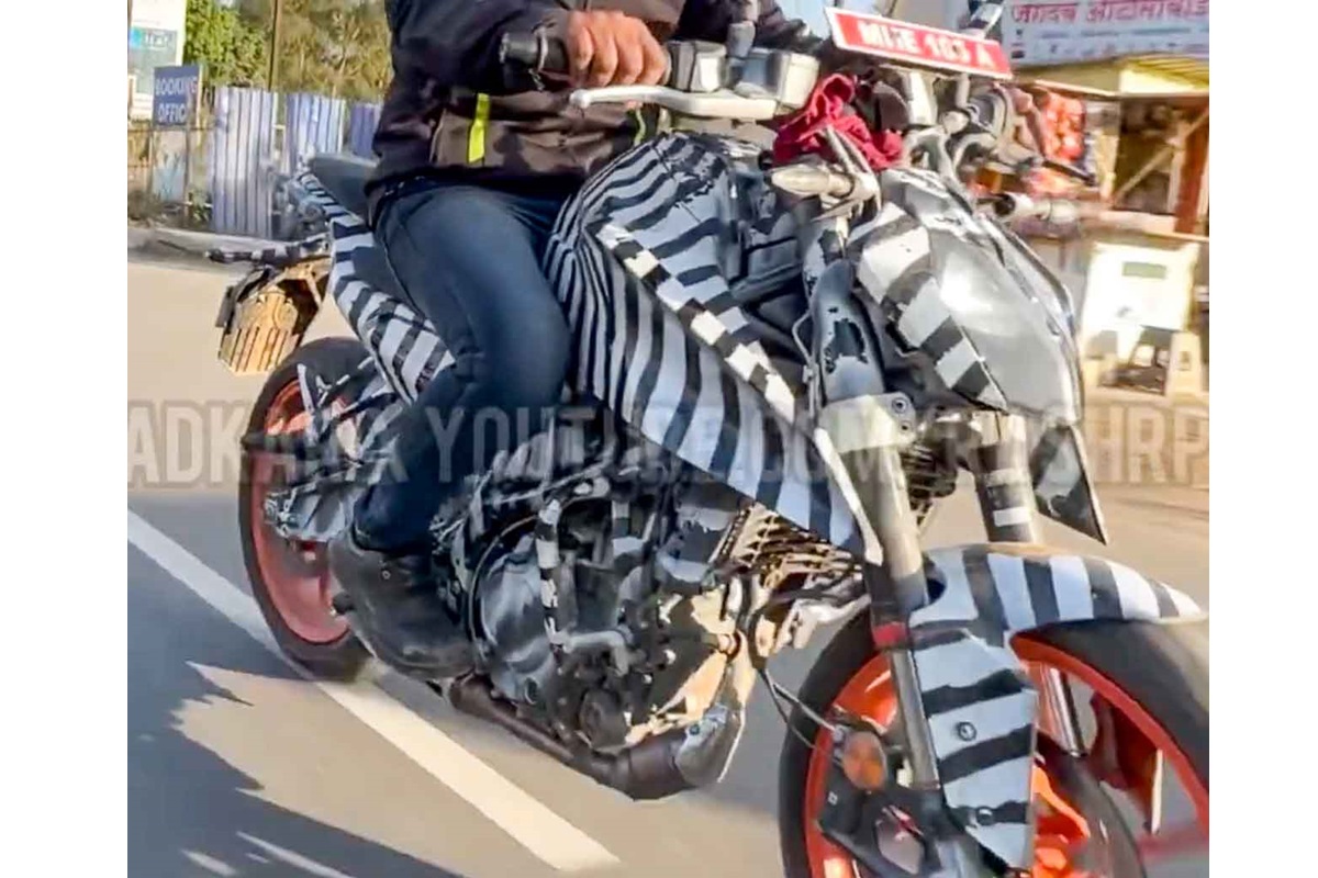 Nueva KTM Duke pillada en acción
