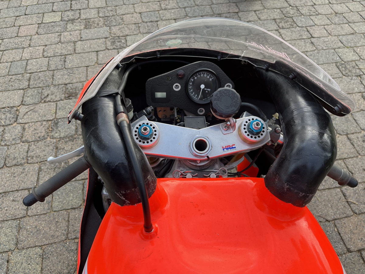Honda RVF 750 RC45 1996